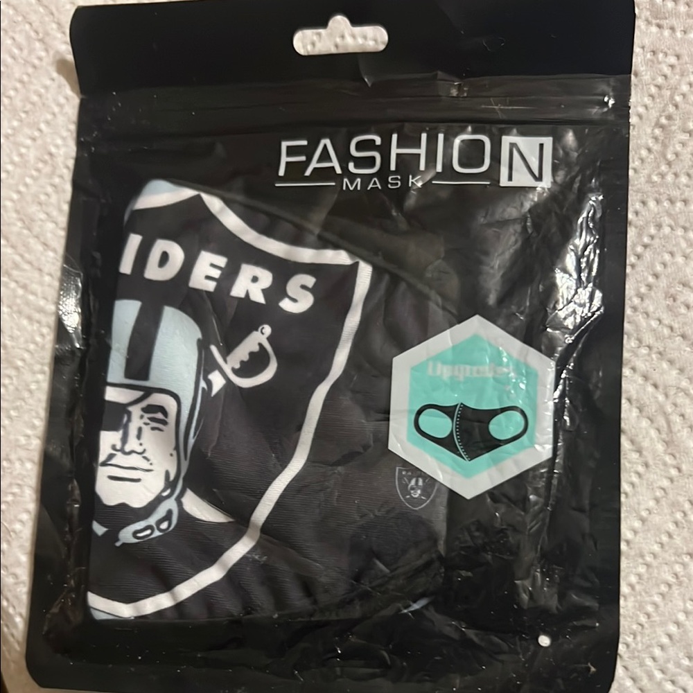 Riders by Lee Black and White Face Mask